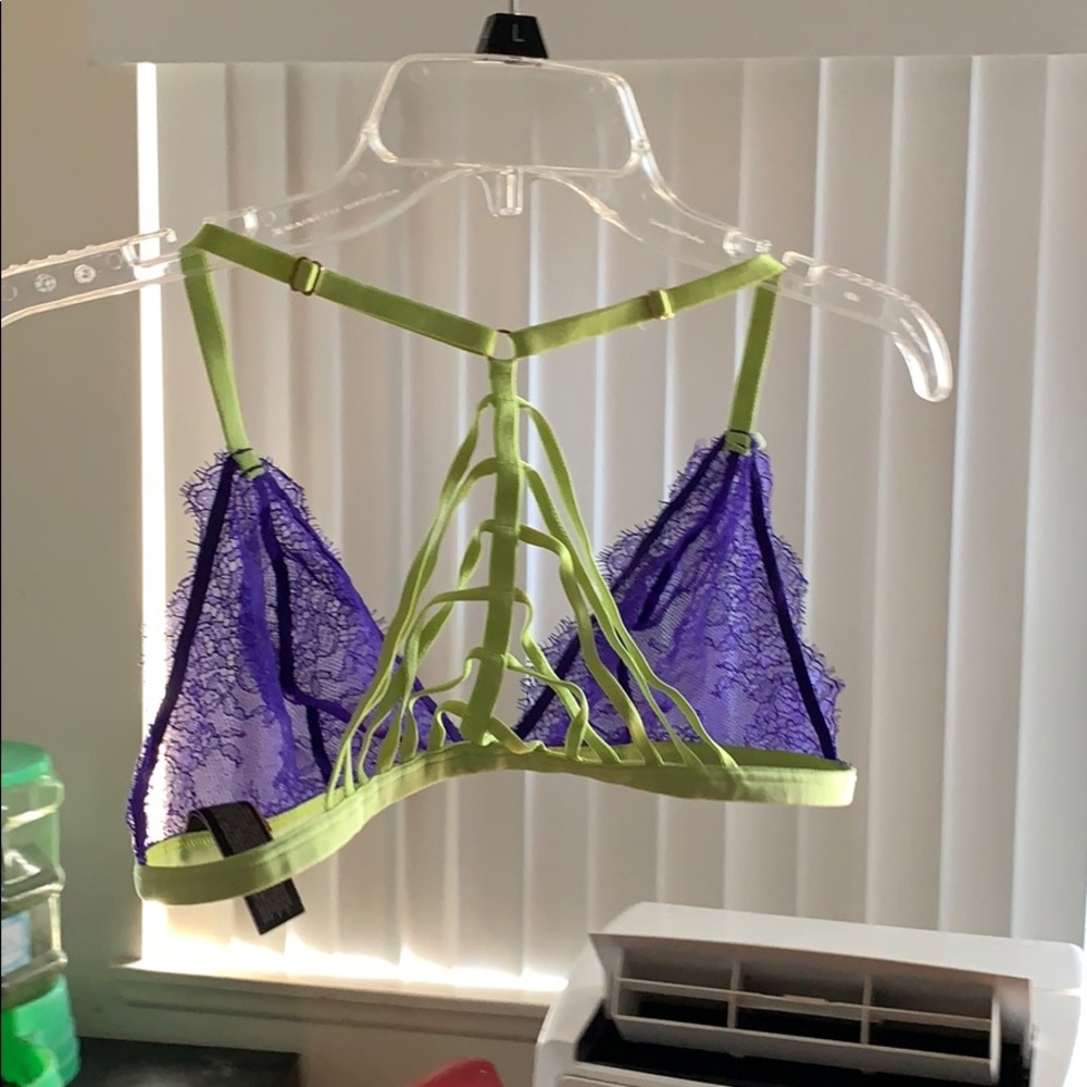 Bra - Picture 4 of 4